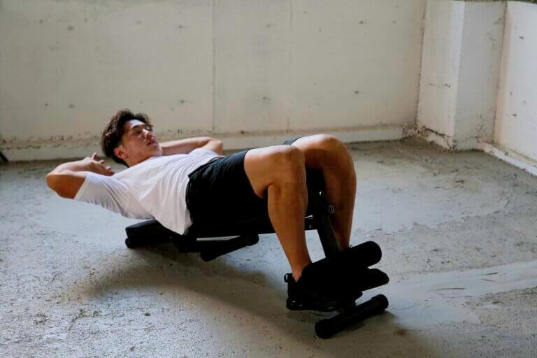 初心者必見！腹筋を鍛えるためにおすすめな器具を紹介