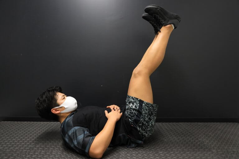 初心者必見！腹筋を鍛えるためにおすすめな器具を紹介